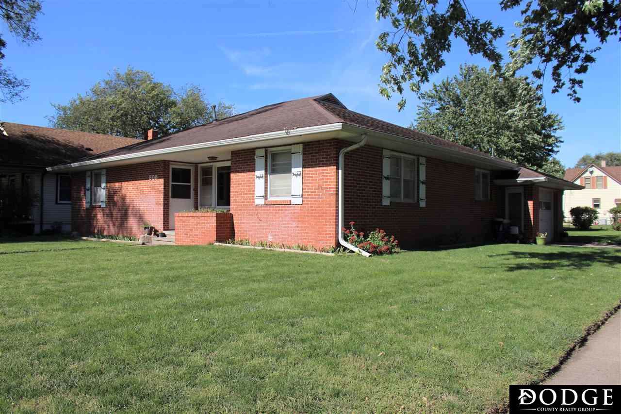 808 8th Street - Photo 1
