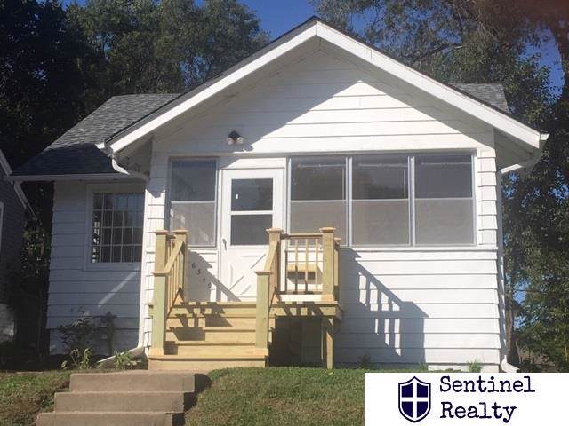 6340 33 Avenue - Photo 1