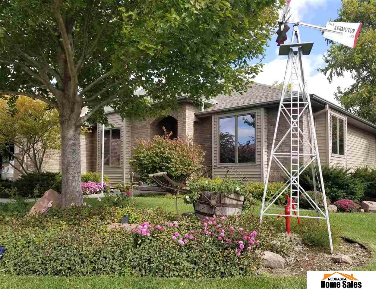 1518 Clearview Boulevard - Photo 1