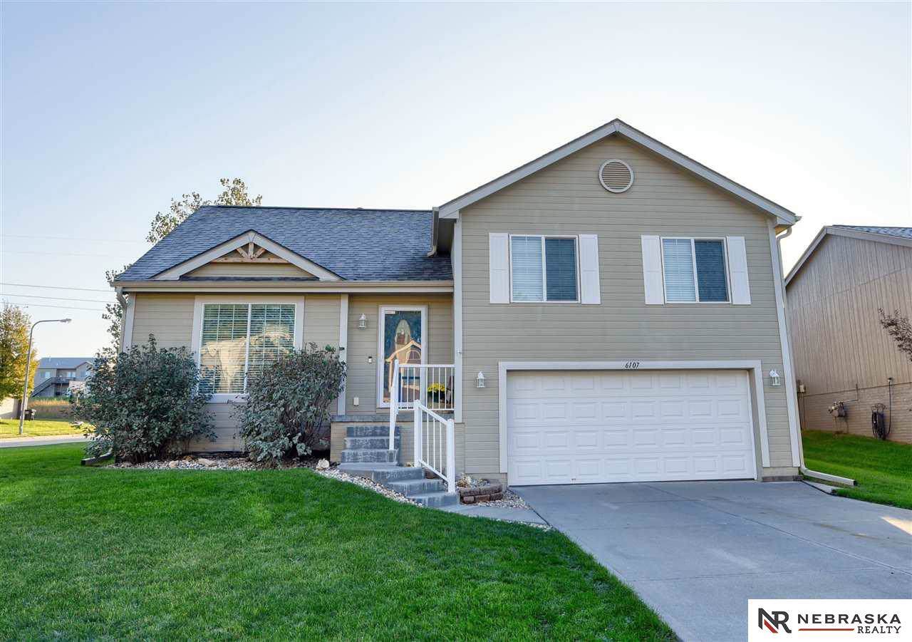6107 190 Terrace - Photo 1