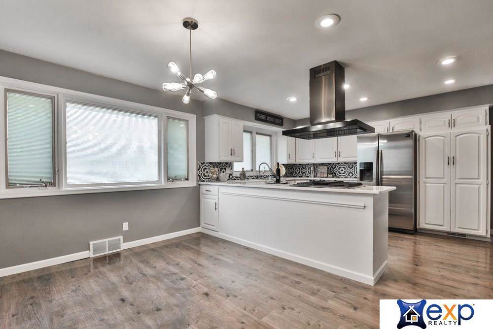 1031 Hillcrest Drive - Photo 1