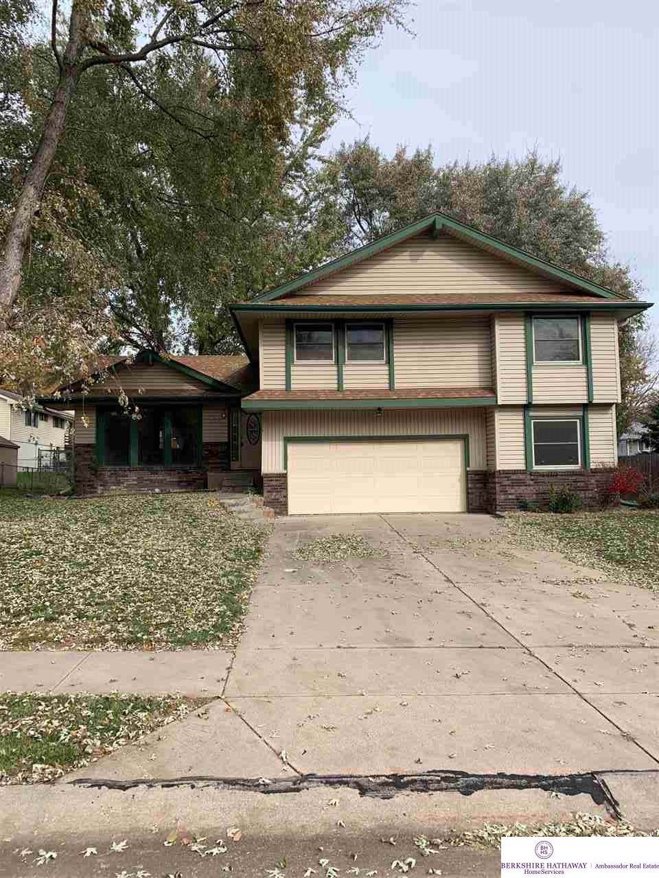 912 Claudine Avenue - Photo 1