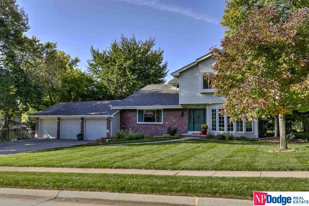 216 123rd Street - Photo 1