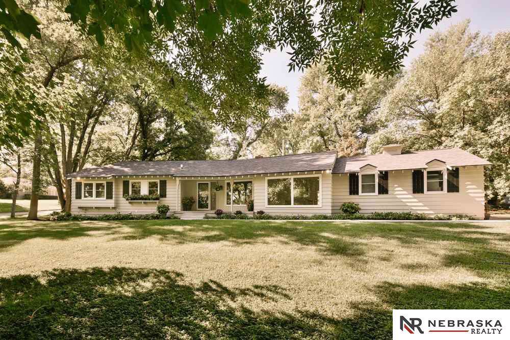 2501 101st Avenue - Photo 1