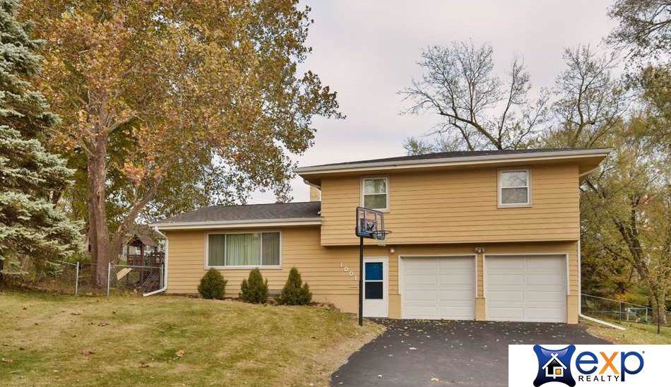 1001 Adams Street - Photo 1