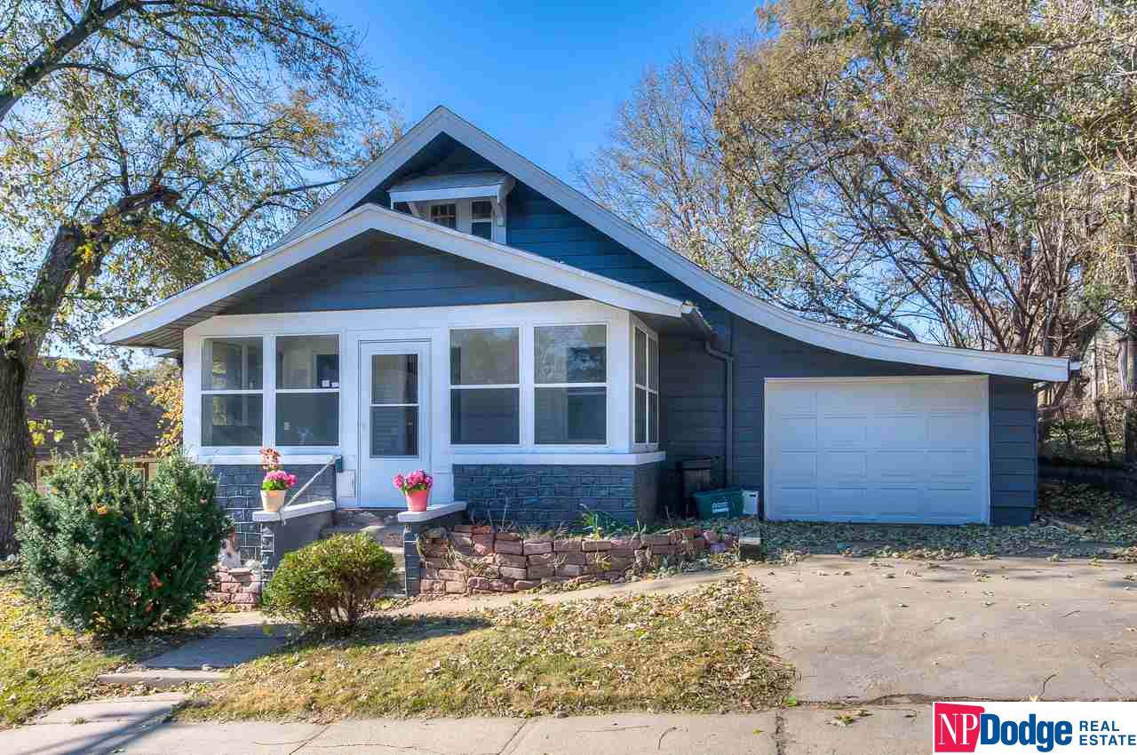 3064 16 Street - Photo 1