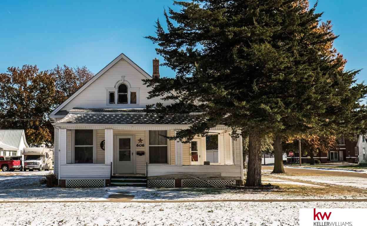 606 Central Avenue - Photo 1