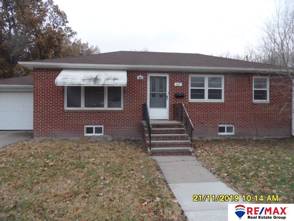 307 14 Street - Photo 1