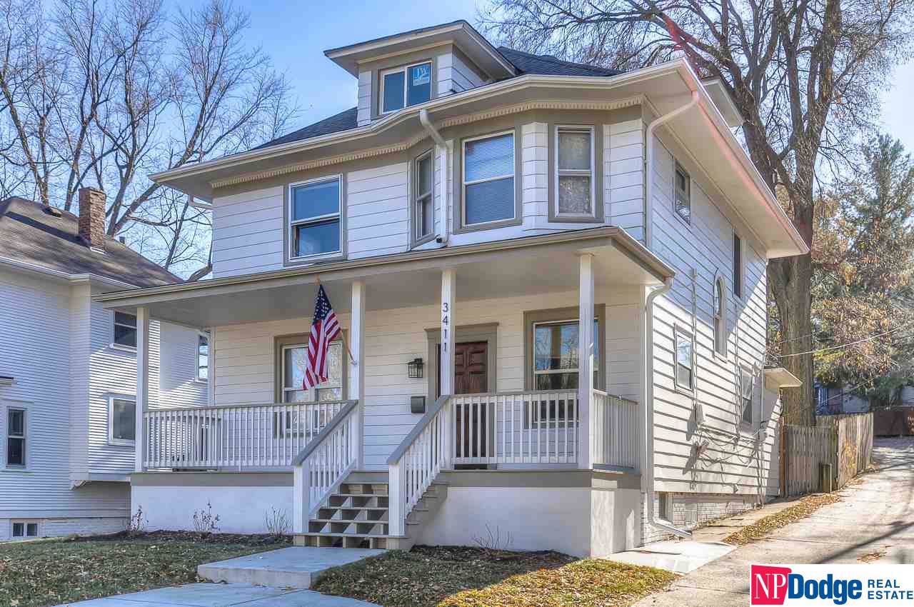 3411 Burt Street - Photo 1
