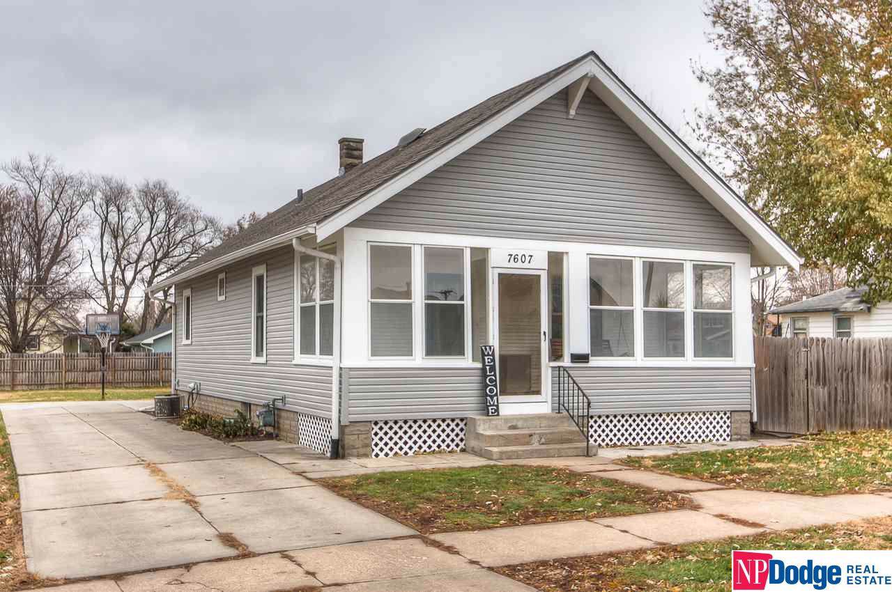 7607 29 Street - Photo 1