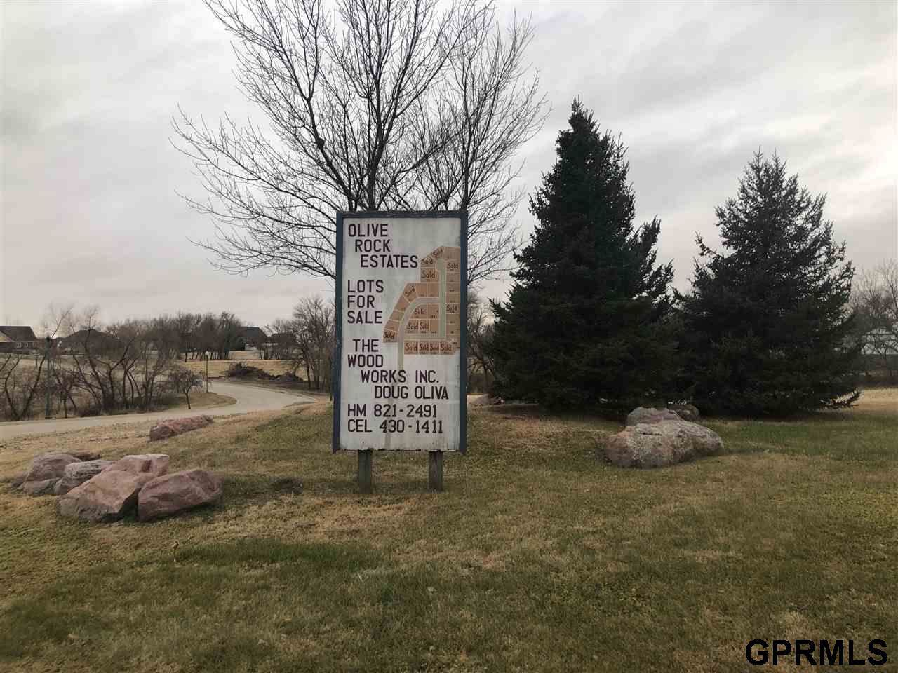 7 River Rock Road - Photo 1