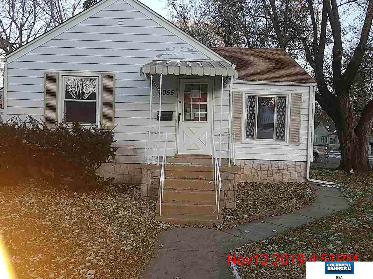 6055 36 Avenue - Photo 1