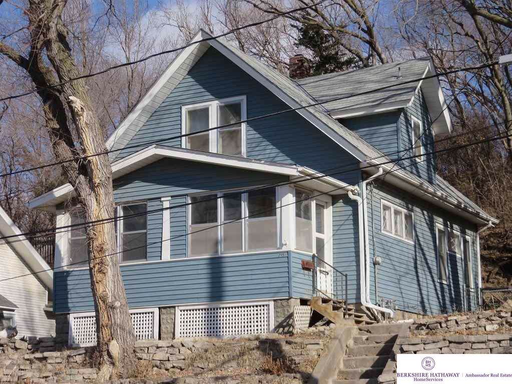 215 Franklin Avenue - Photo 1