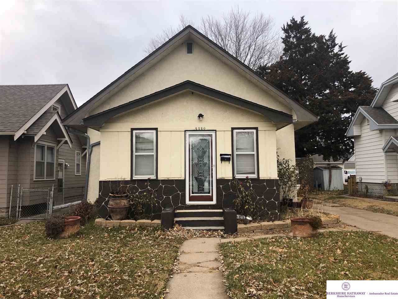 2220 Avenue F - Photo 1