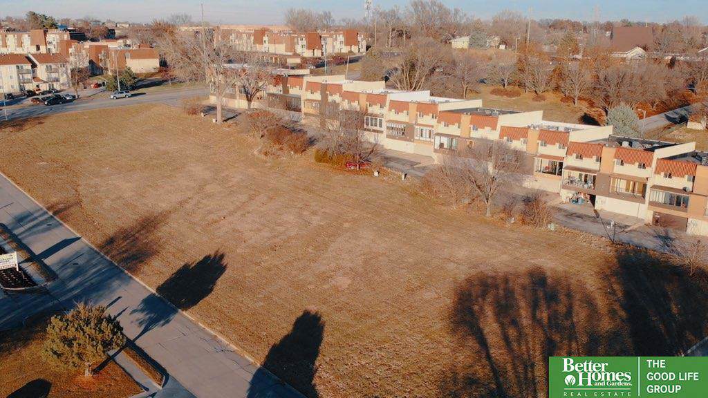 5123 106th Street - Photo 1