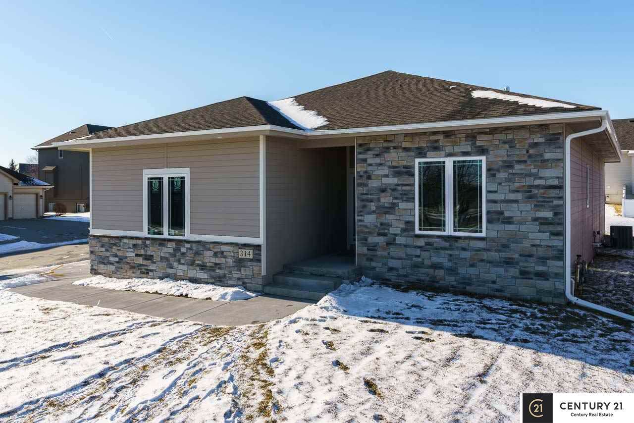 602 Eagle View Drive - Photo 1