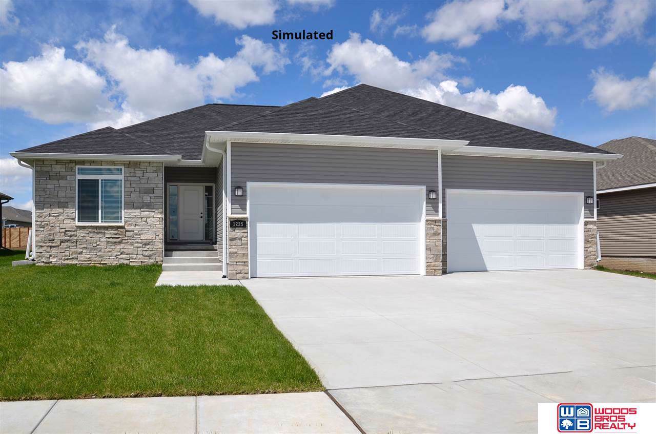 7901 Lilee Lane - Photo 1