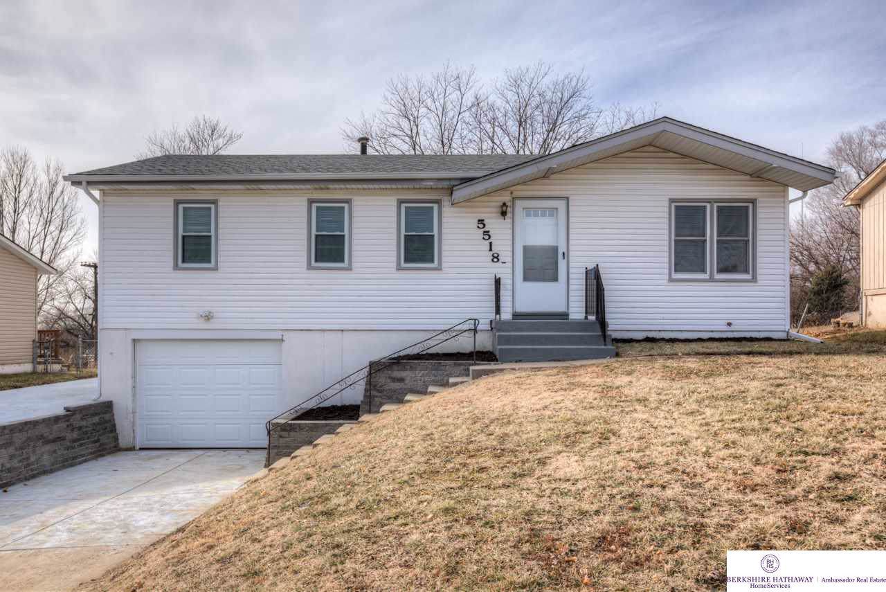5518 60 Avenue - Photo 1