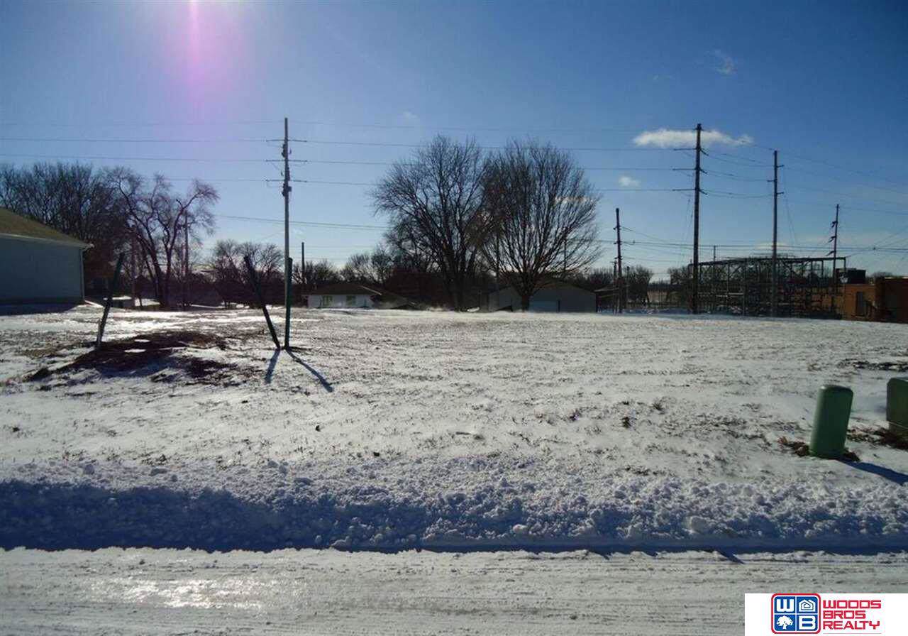 336 348 Ash Street - Photo 1