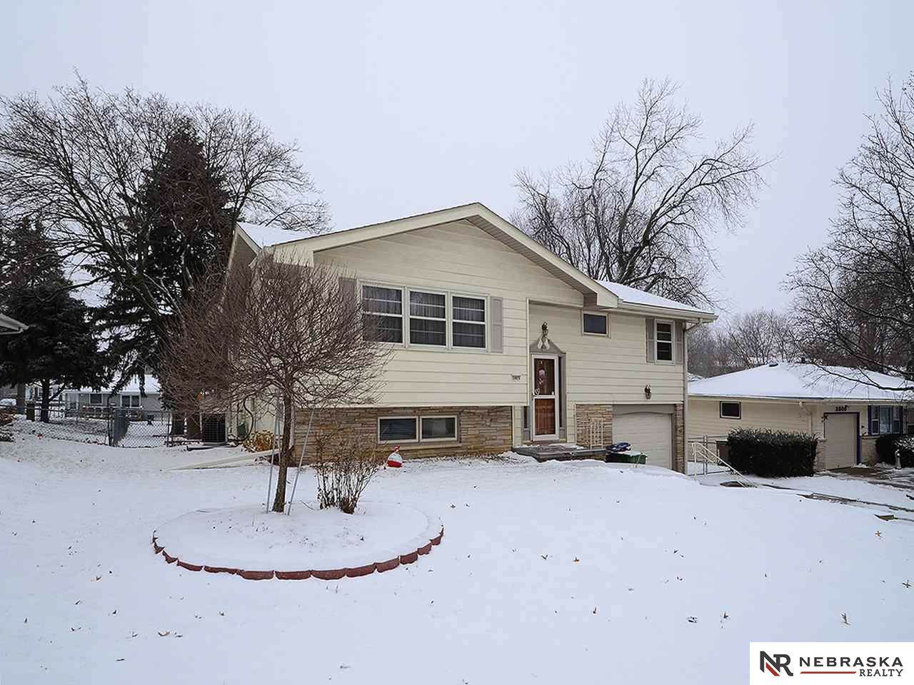 3805 Groves Road - Photo 1