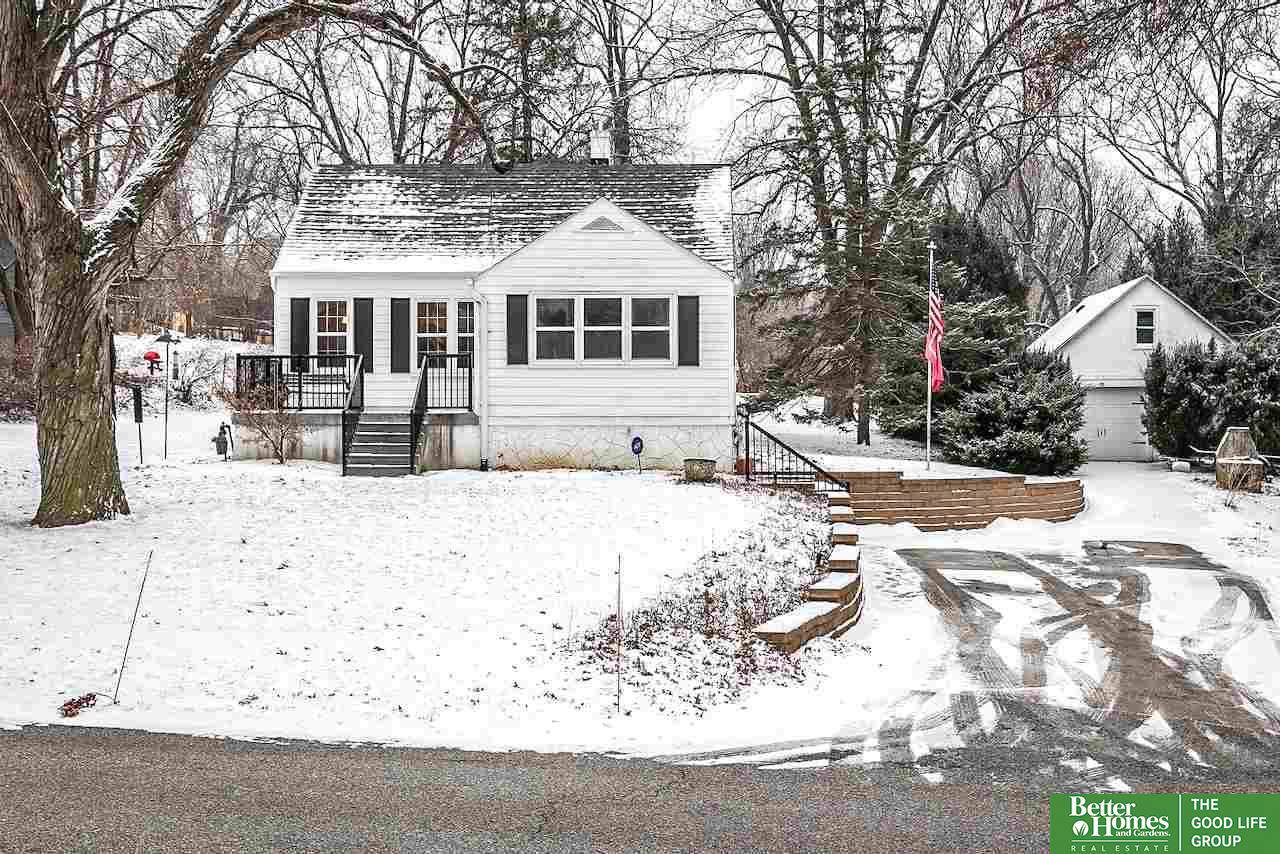 612 Beverly Drive - Photo 1