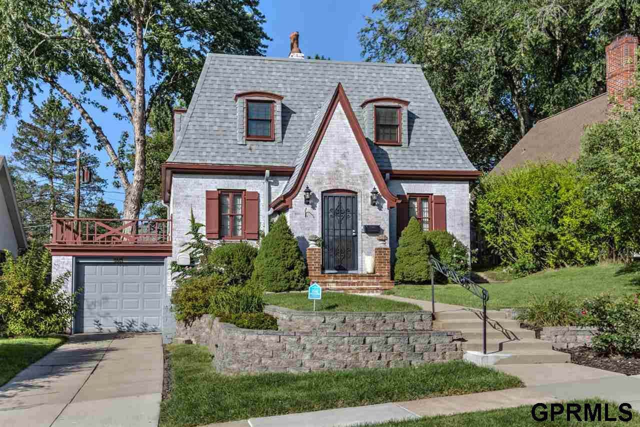 5812 Nicholas Street - Photo 1