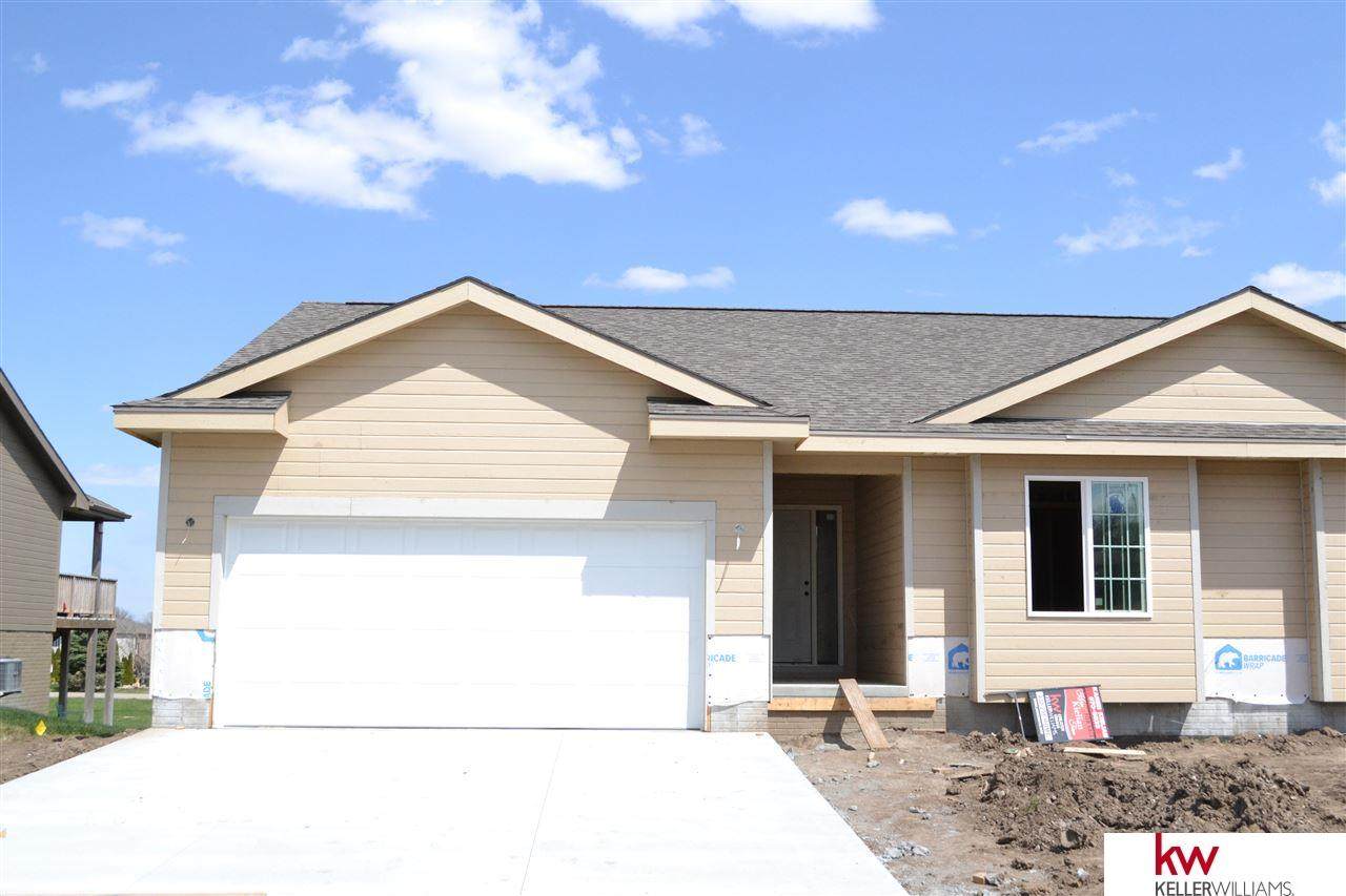 2910 Lakeside Drive - Photo 1