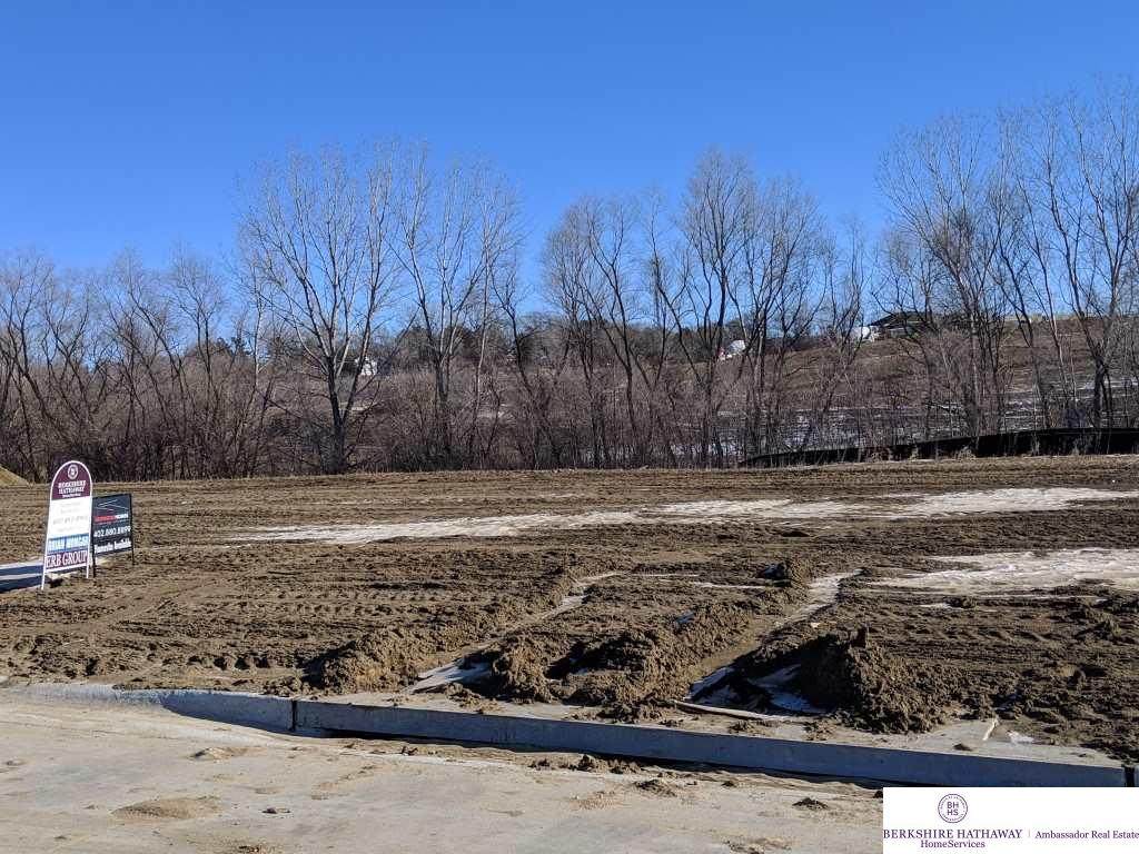 12505 161 Avenue - Photo 1