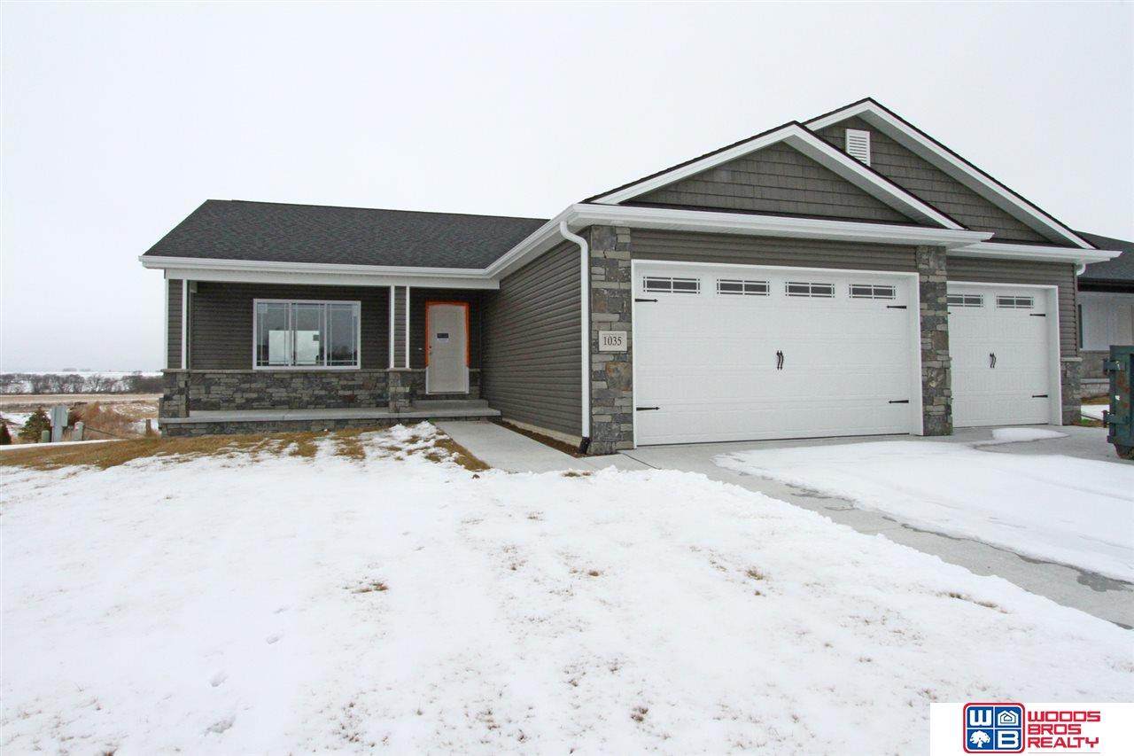 1035 Cyprus Boulevard - Photo 1