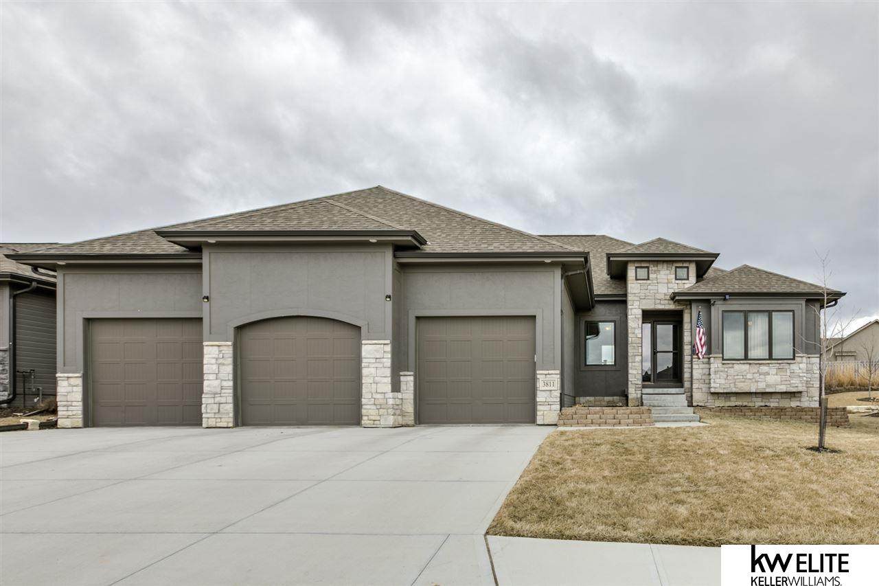 3811 189 Street - Photo 1
