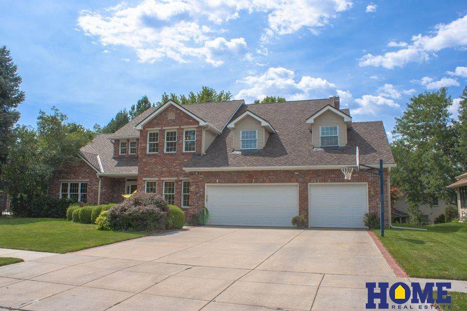 8240 Dundee Drive - Photo 1 8240 Dundee Drive - Photo 1