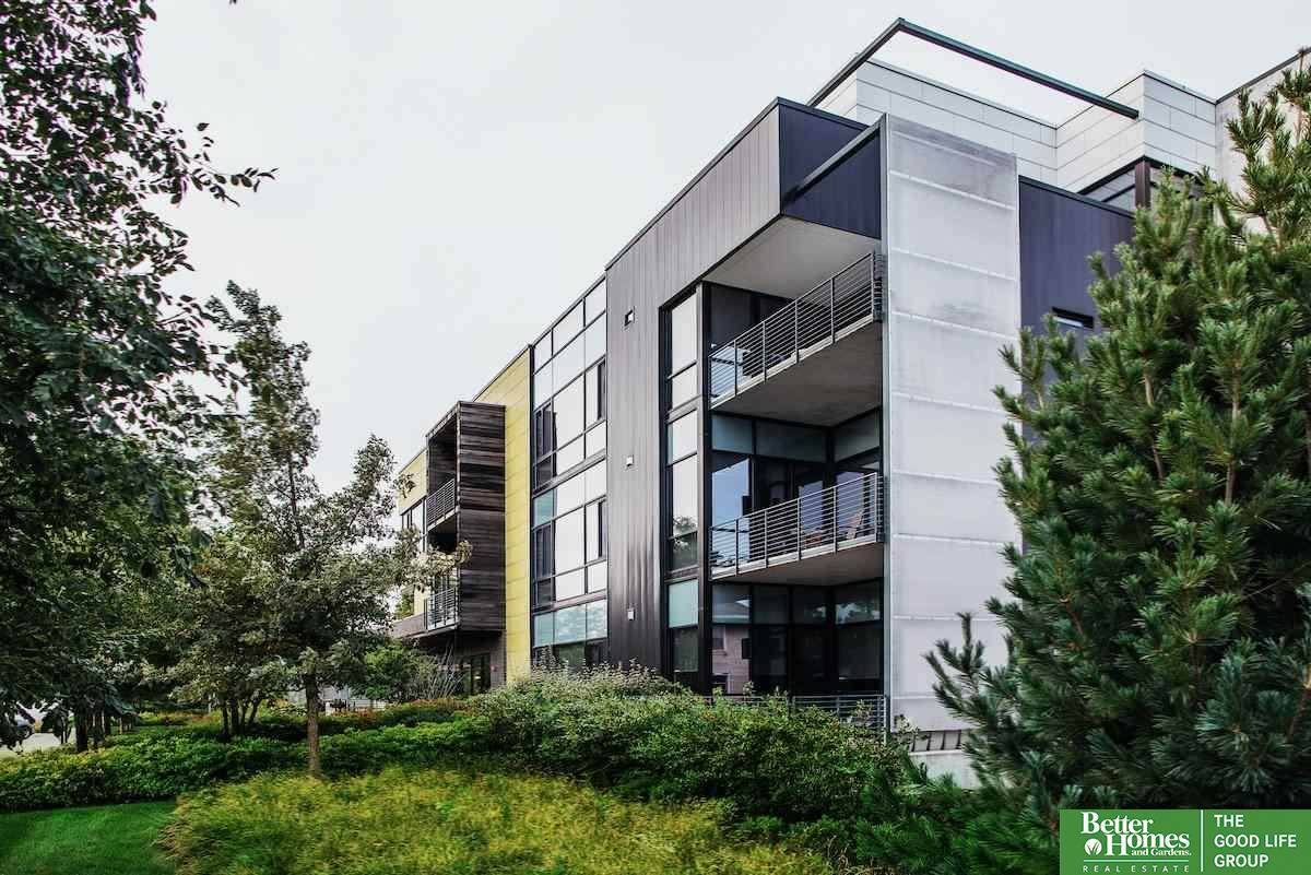 1502 10th Street - Photo 1