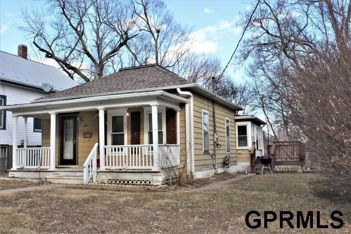 522 5th Street - Photo 1
