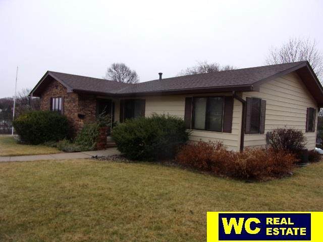 734 21st Street - Photo 1