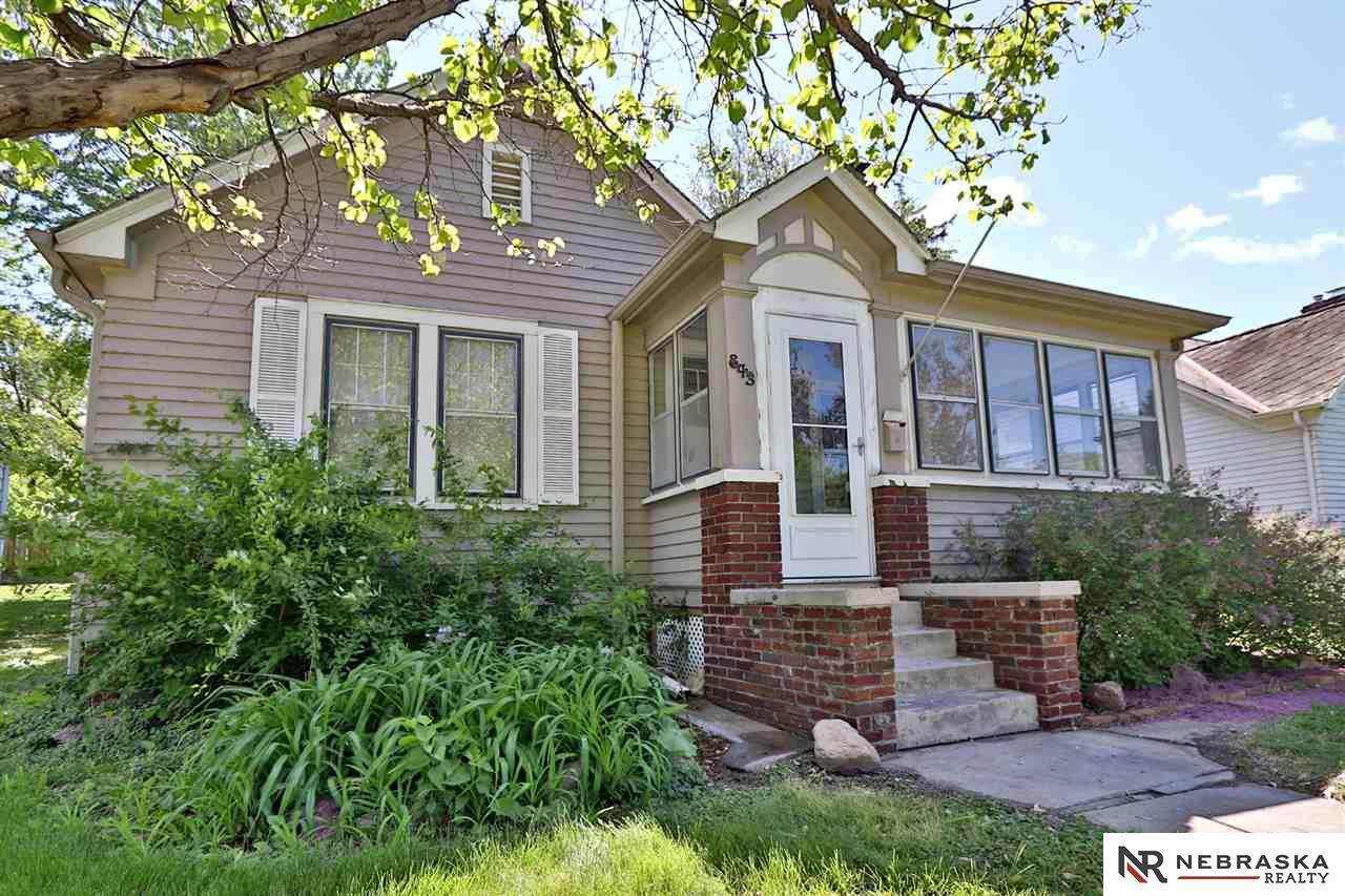 843 60th Street - Photo 1