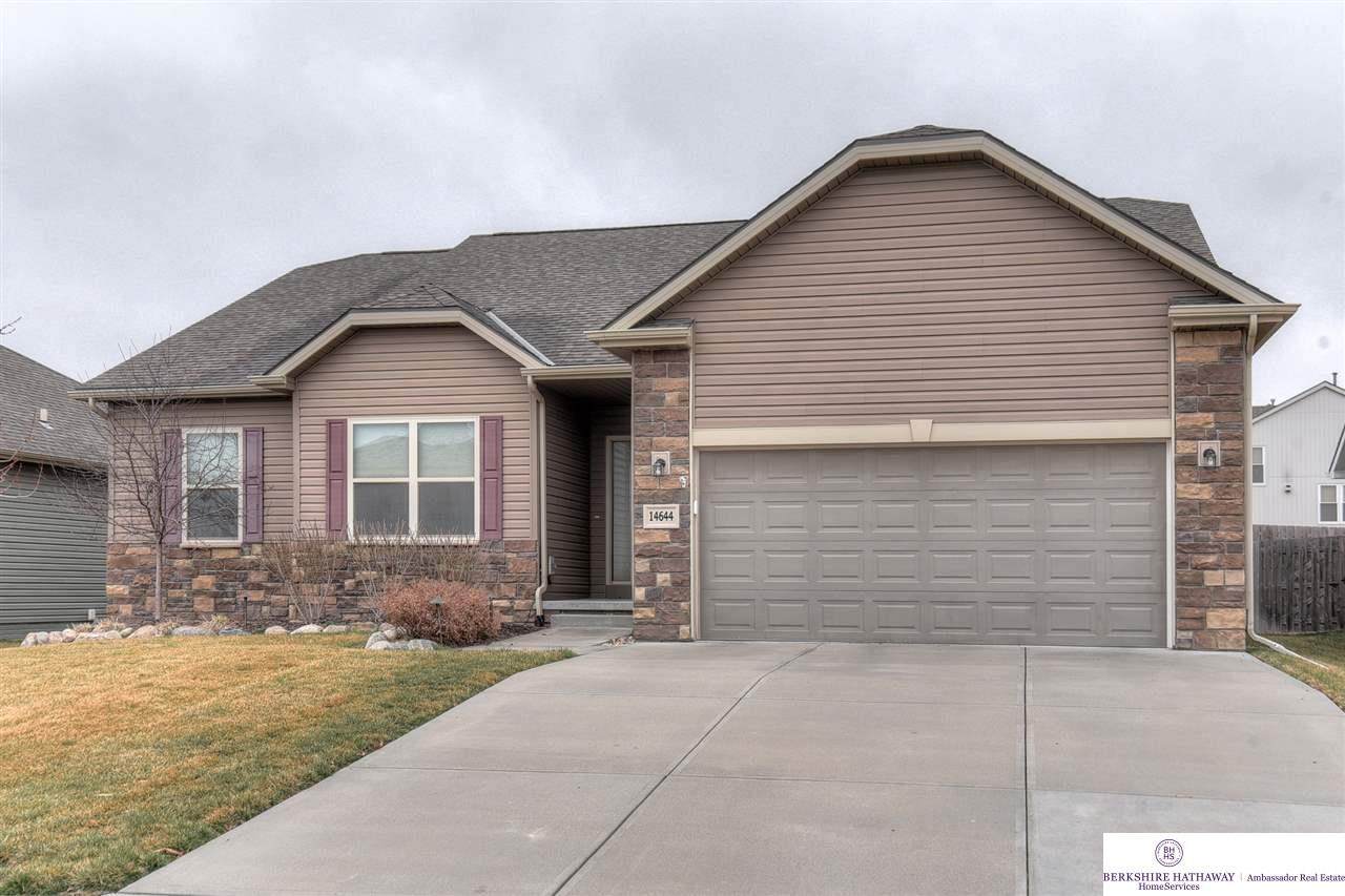 14644 Laurel Avenue - Photo 1