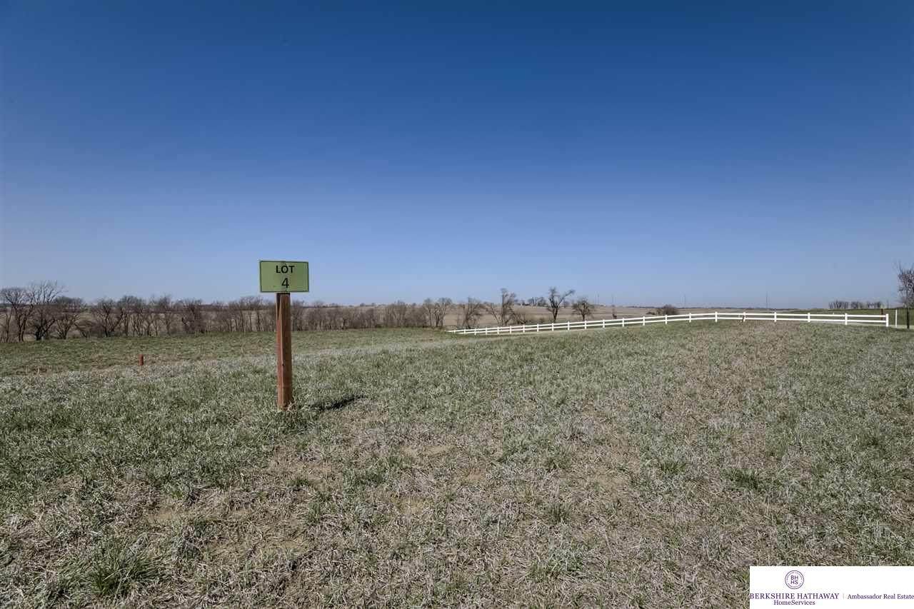 16016 29 Plaza Circle - Photo 1 16016 29 Plaza Circle - Photo 1