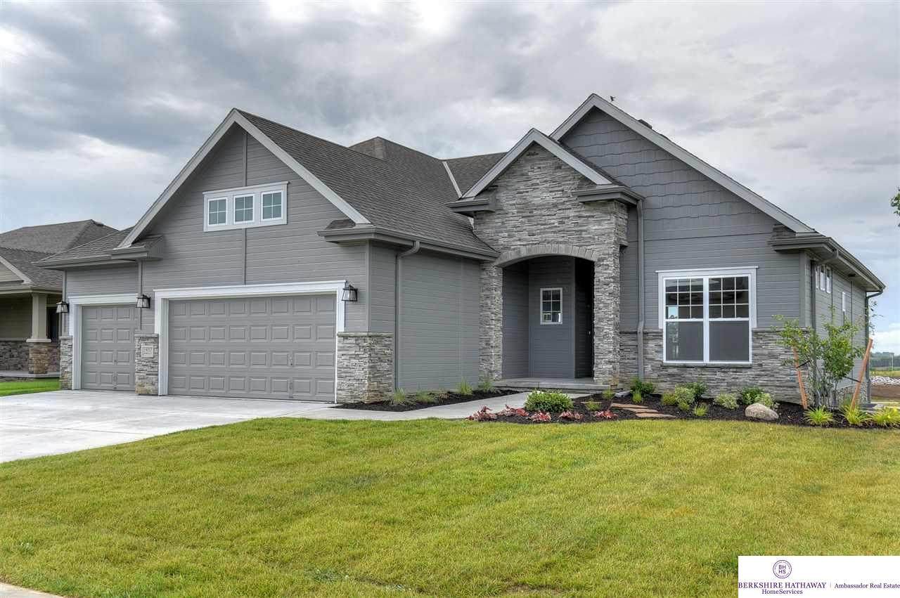 18322 Hampton Drive - Photo 1 18322 Hampton Drive - Photo 1