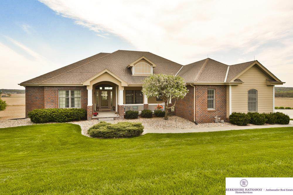 16901 57th Avenue - Photo 1