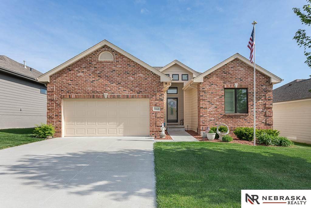 15424 Norwick Drive - Photo 1 15424 Norwick Drive - Photo 1