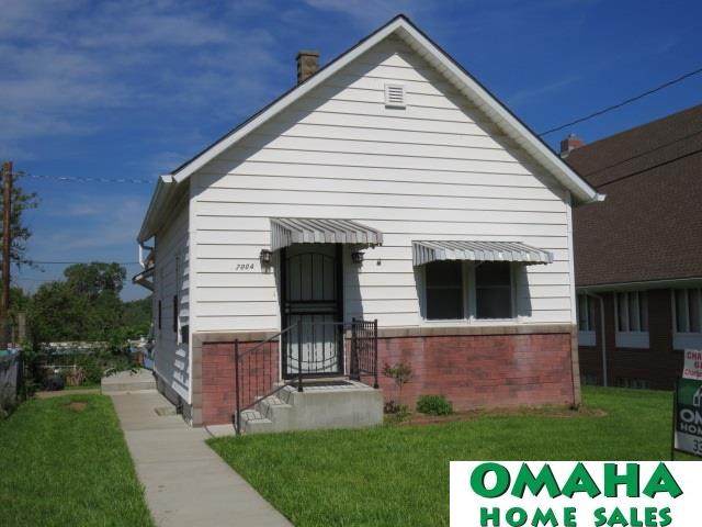2004 34th Street - Photo 1