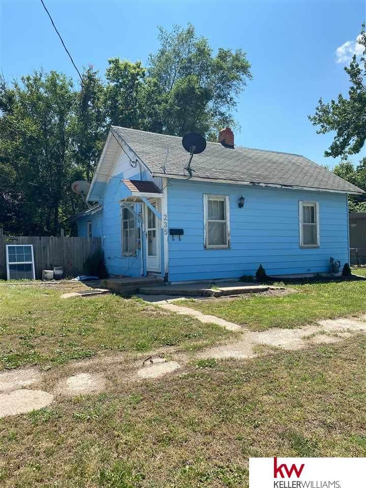 235 6th Street - Photo 1