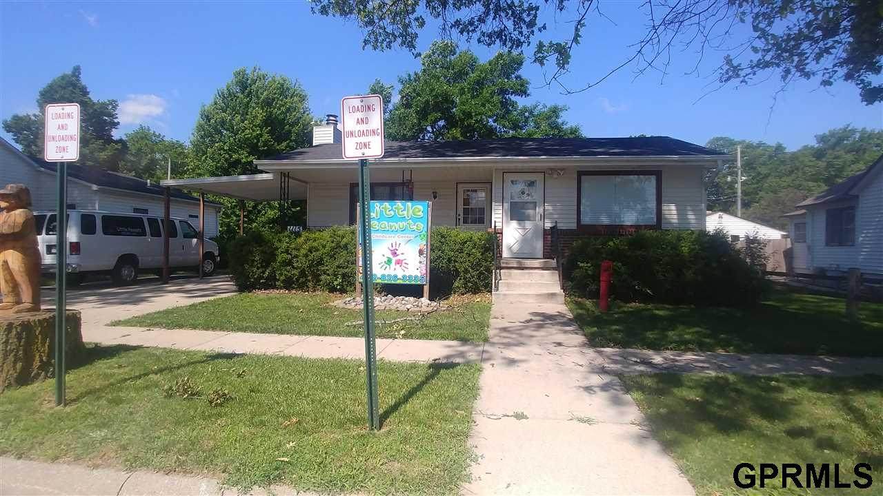 1115 Norman Avenue - Photo 1