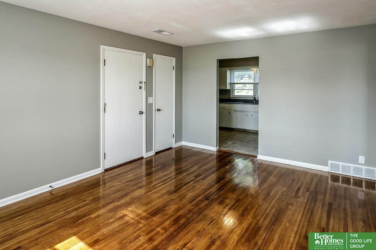4732 77th Avenue - Photo 1