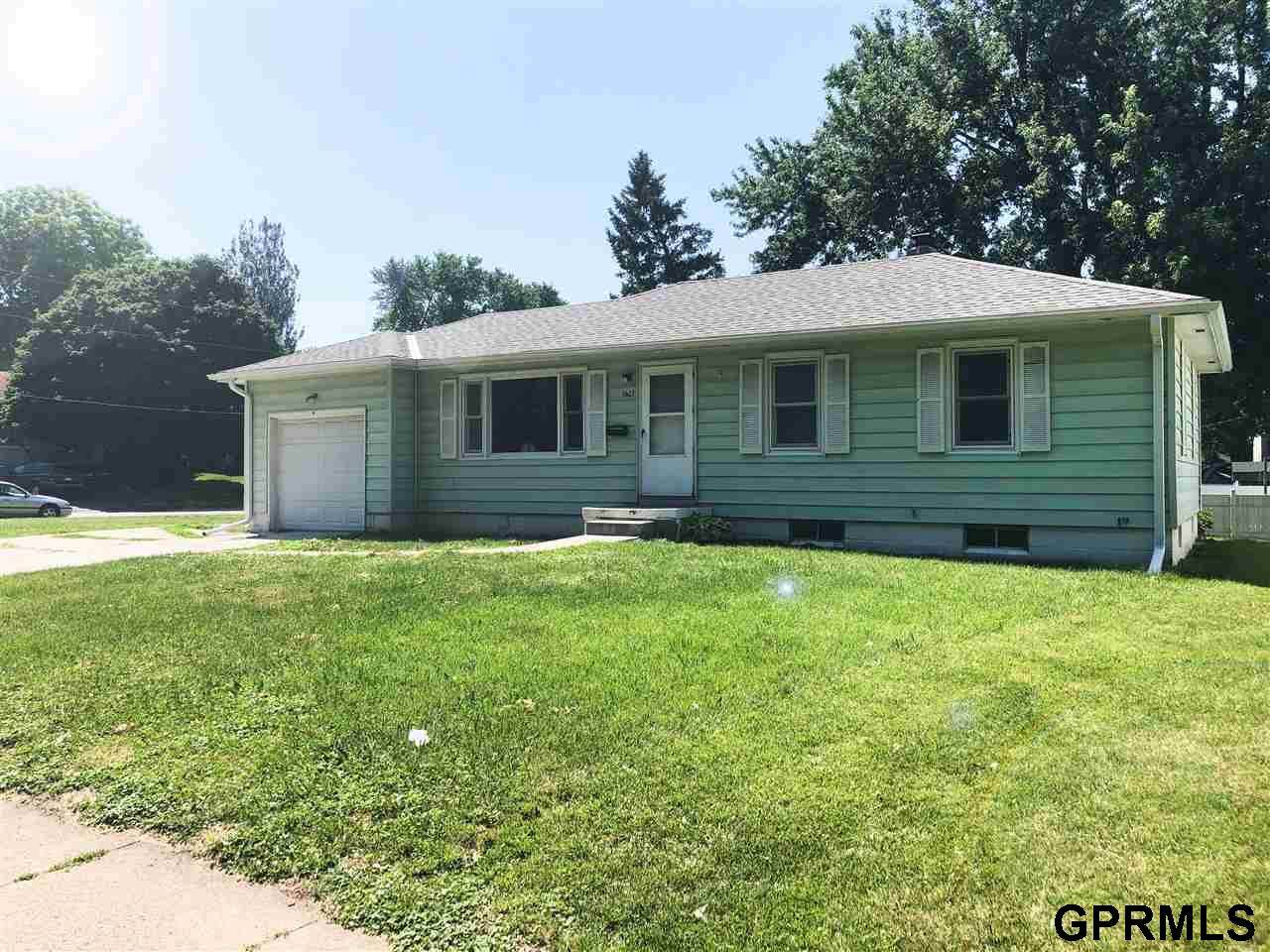 5603 Northwest Drive - Photo 1