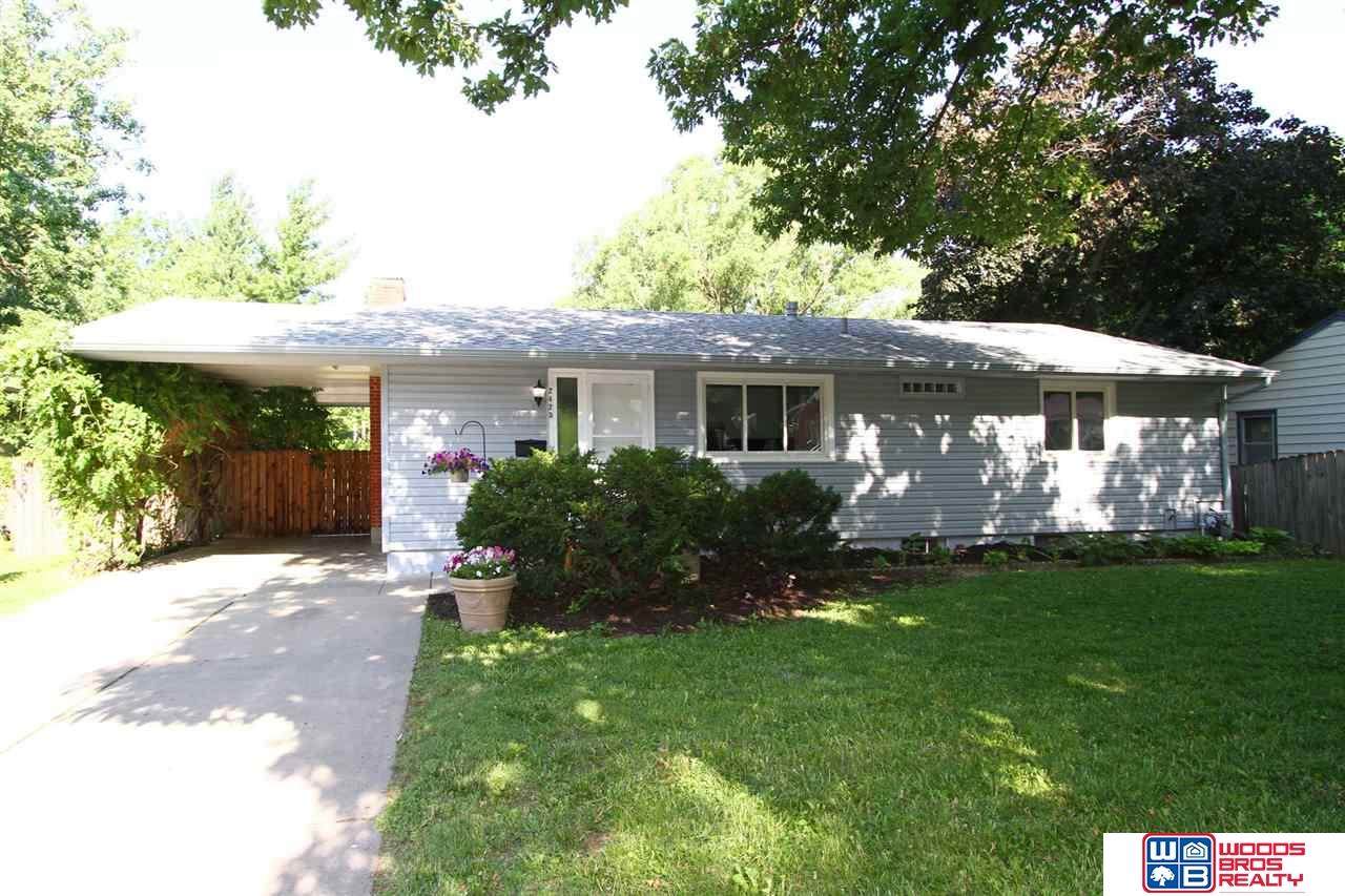 2425 33rd Street - Photo 1