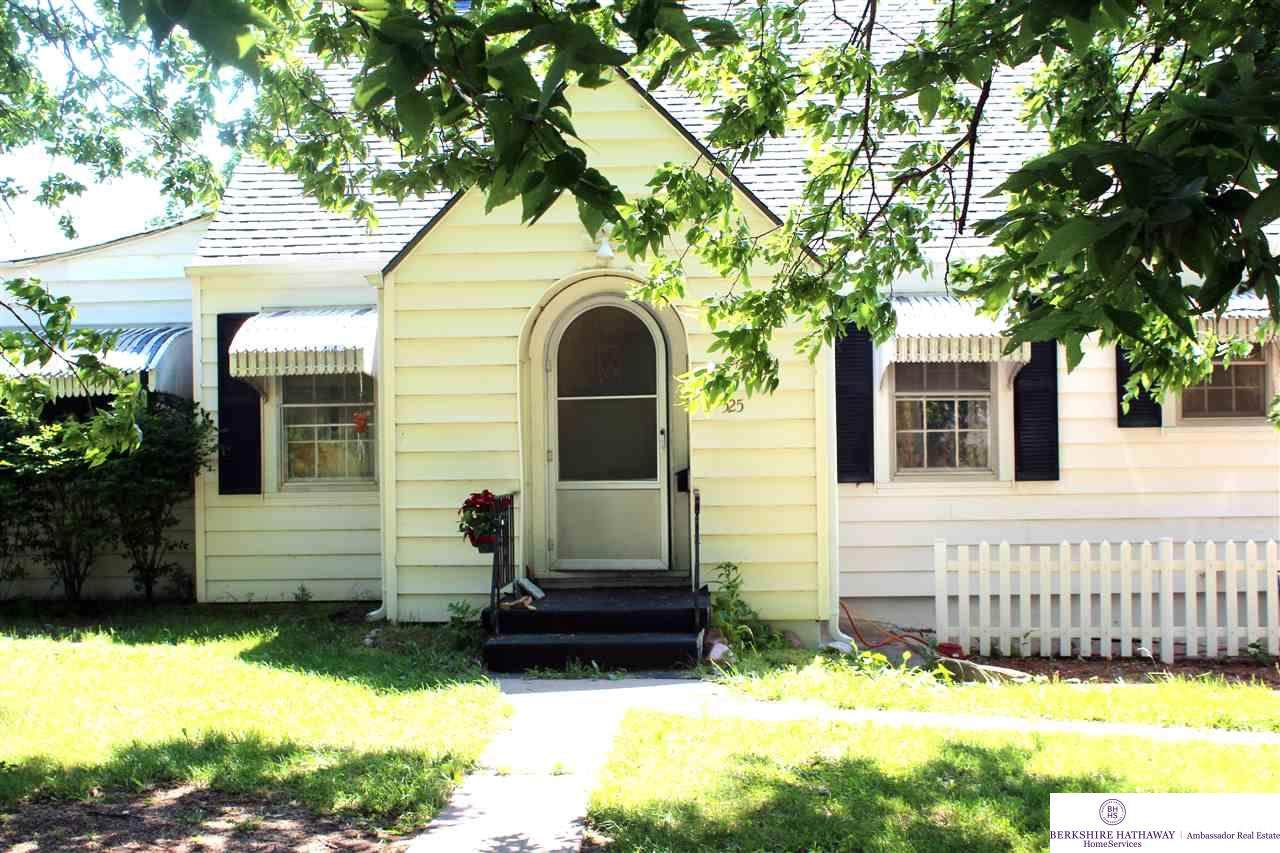 525 Maple Street - Photo 1