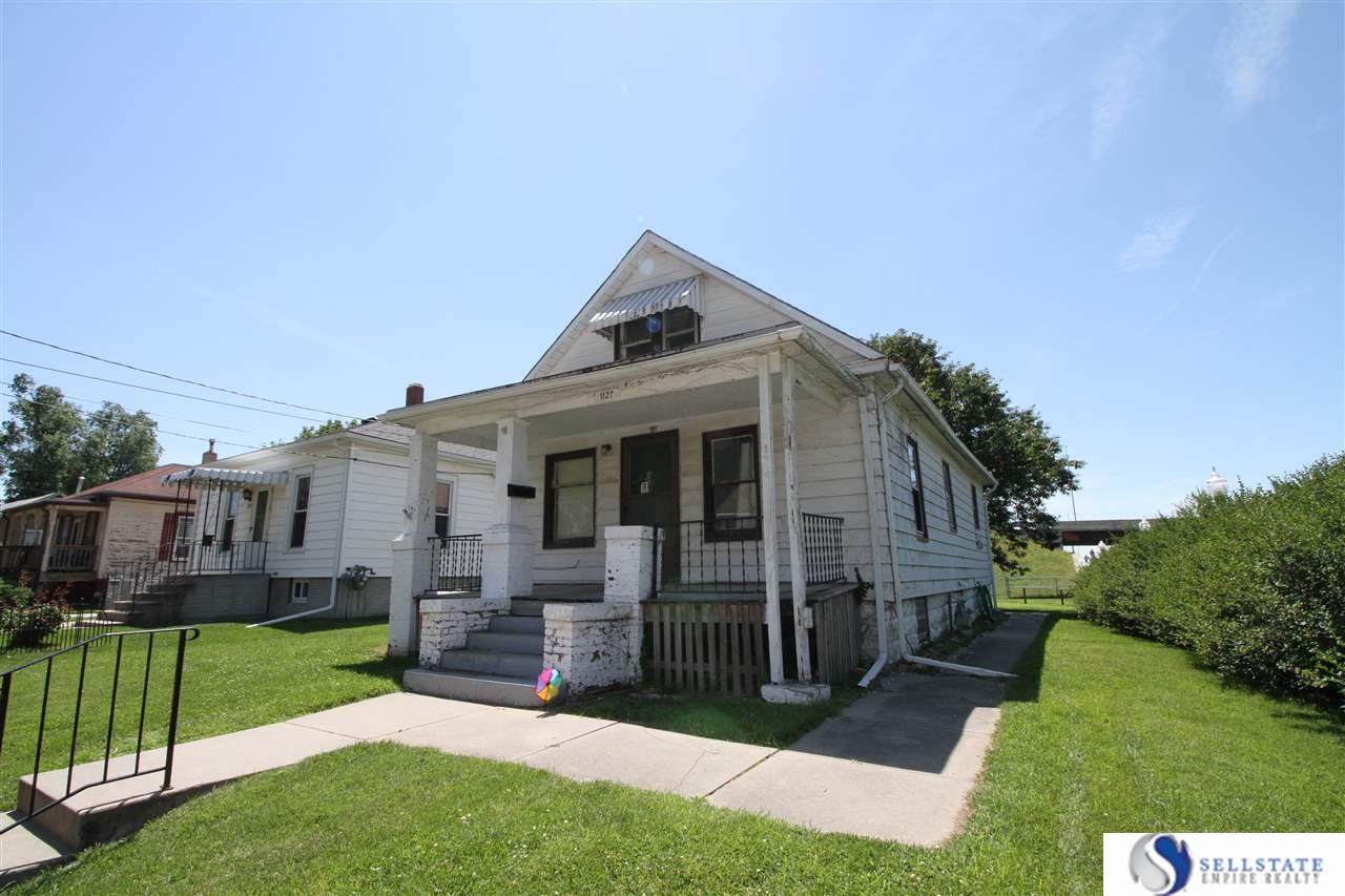 1127 7th Street - Photo 1