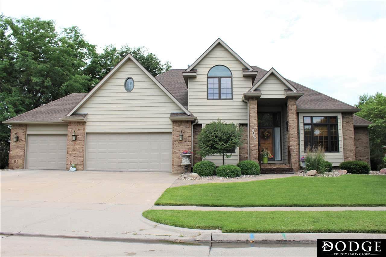 2709 Park Place Drive - Photo 1