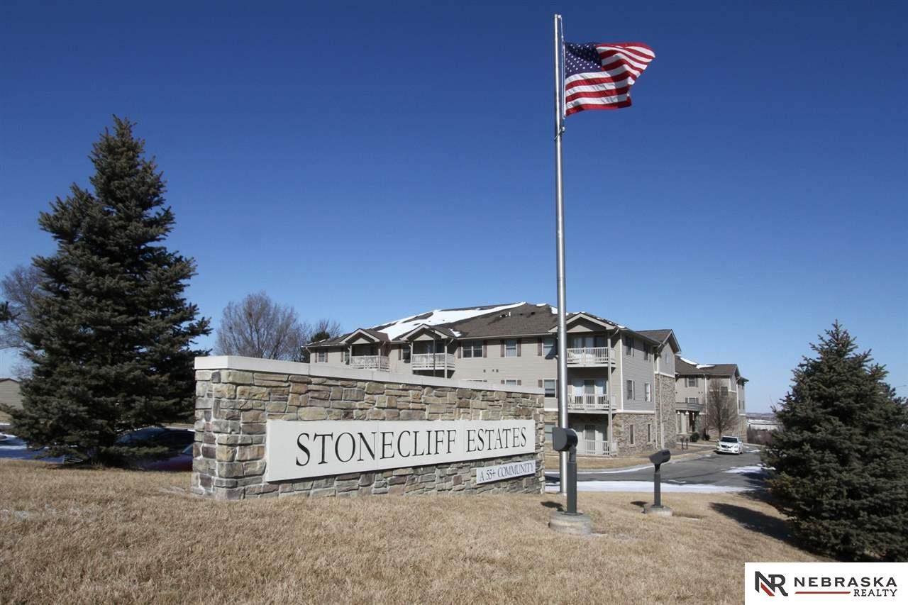 5831 Enterprise Drive - Photo 1
